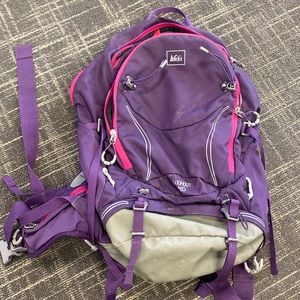 REI FreeFlow Lookout 40 backpack